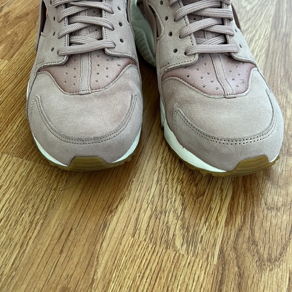 Nike Air Huarache Run Pink size 9.5 - Picture 10 of 13